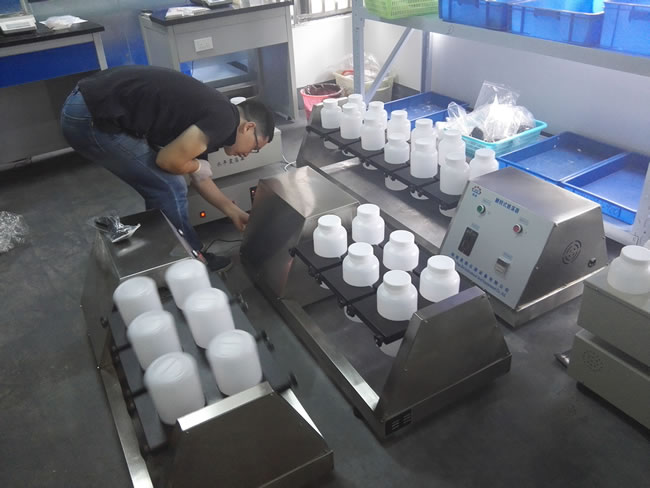 湖南昊德儀器設(shè)備有限公司,實(shí)驗(yàn)室自動(dòng)化設(shè)備,湖南儀器儀表,全自動(dòng)翻轉(zhuǎn)式振蕩器,垂直振蕩器,翻轉(zhuǎn)萃取器,高壓過濾器, 尿碘消解器 湖南昊德儀器設(shè)備有限公司,實(shí)驗(yàn)室自動(dòng)化設(shè)備,湖南儀器儀表,全自動(dòng)翻轉(zhuǎn)式振蕩器,垂直振蕩器,翻轉(zhuǎn)萃取器,高壓過濾器, 尿碘消解器